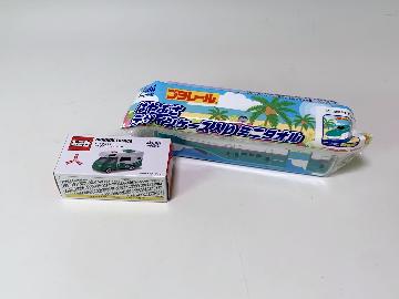 はやぶさデザインケース入りミニタオル・オリジナルトミカ「三ツ矢」キャンピングカー